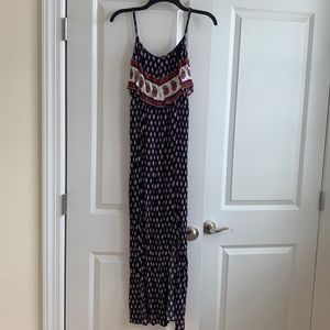 Maxi dress with front slit